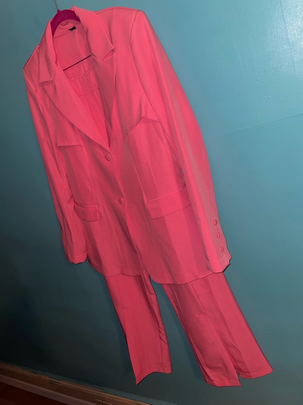 Women’s Pink Two-Piece Blazer and Wide-Leg Pant Set - Picture 3 of 14